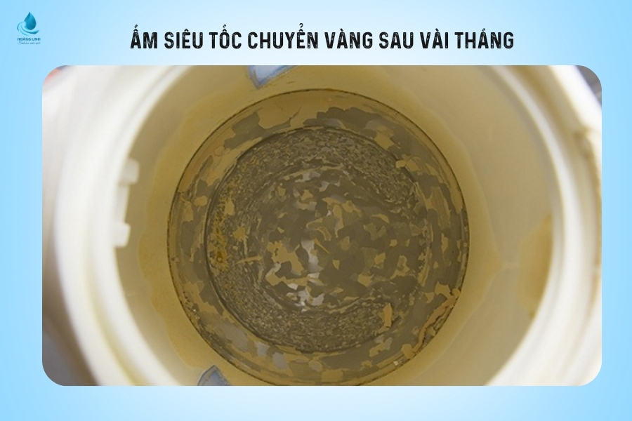 ấm siêu tốc chuyển màu vàng