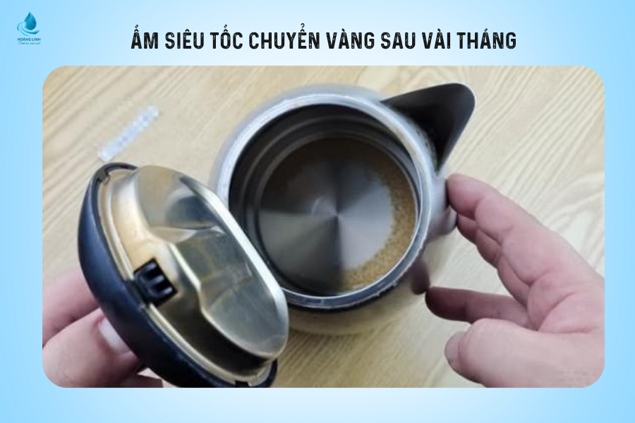 ấm siêu tốc chuyển màu vàng